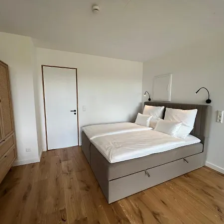 Urban - Am Seerhein Apartament *