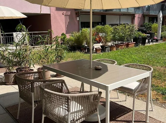 Urban - Am Seerhein * Konstanz